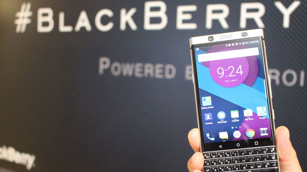 Nhân lúc giá BlackBerry tăng gấp 3 lần nhờ Reddit, các giám đốc công ty bán sạch cổ phiếu - Ảnh 1. Nhân lúc giá BlackBerry tăng gấp 3 lần nhờ Reddit, các giám đốc công ty bán sạch cổ phiếu - Ảnh 1.