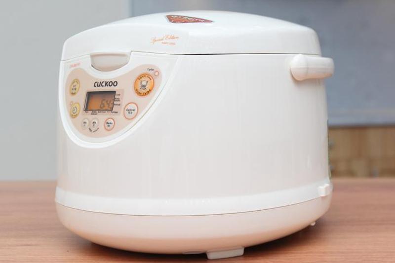 5 nồi cơm điện sang xịn mịn, xứng đ&aacute;ng để c&aacute;c ch&agrave;ng trai lựa chọn l&agrave;m &ldquo;bạn đời&rdquo; - Ảnh 5.