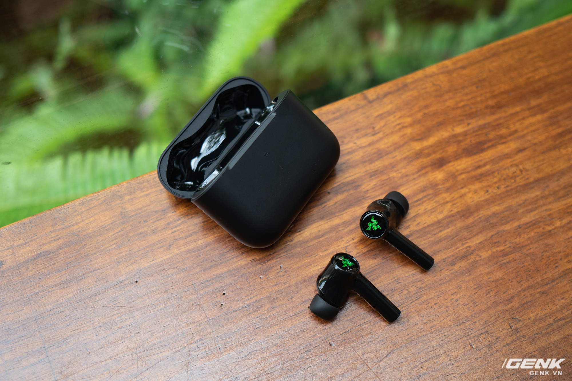 Unboxing Razer Hammerhead TWS 2021 (Gen 2): Active noise cancellation, RGB color changing lights, 60ms low audio latency, worth an upgrade compared to the 2019 version - Photo 8.