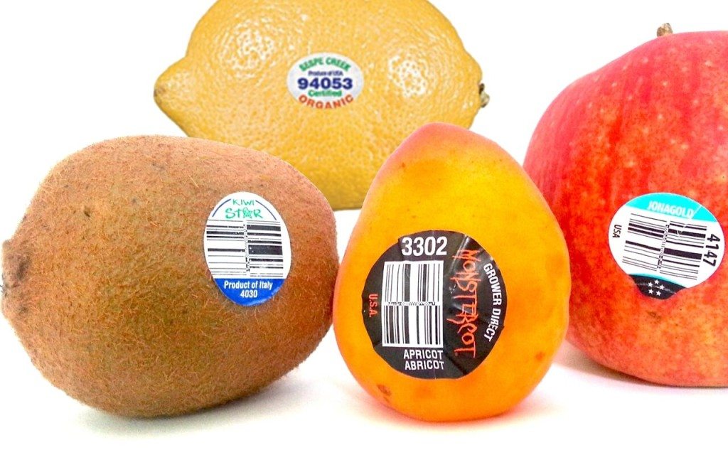 The origin of the fruit stickers and can you eat them?  - Photo 4.