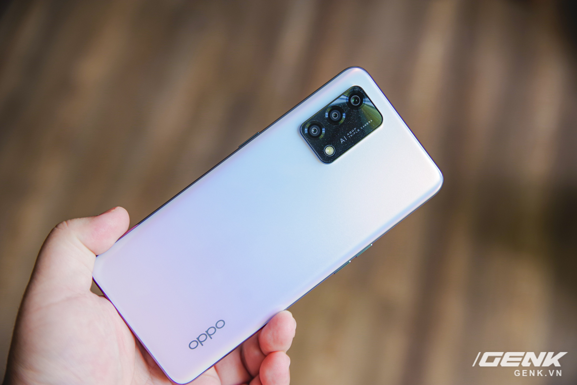 Close-up of official OPPO A95 in Vietnam: Slim and stylish design, 5000mAh battery with 33W fast charging, priced at 6.99 million - Photo 4.