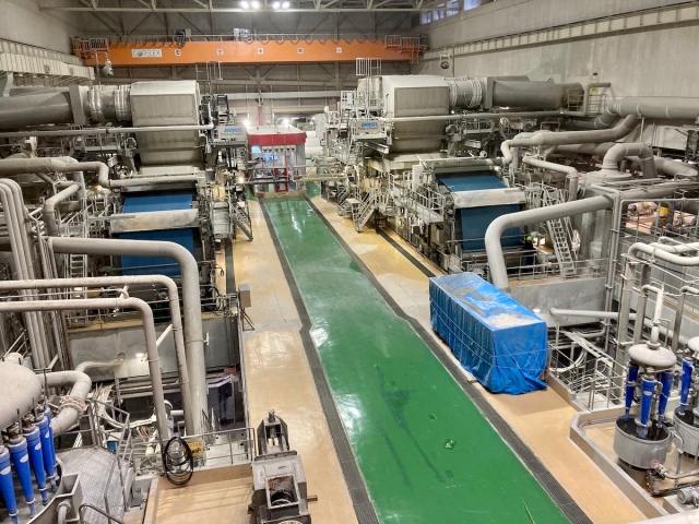 Bên trong nhà máy giấy vệ sinh Nhật Bản: Hoàn toàn tự động, tái chế đủ loại nguyên liệu, không cần tách kim loại đính kèm - Ảnh 8.