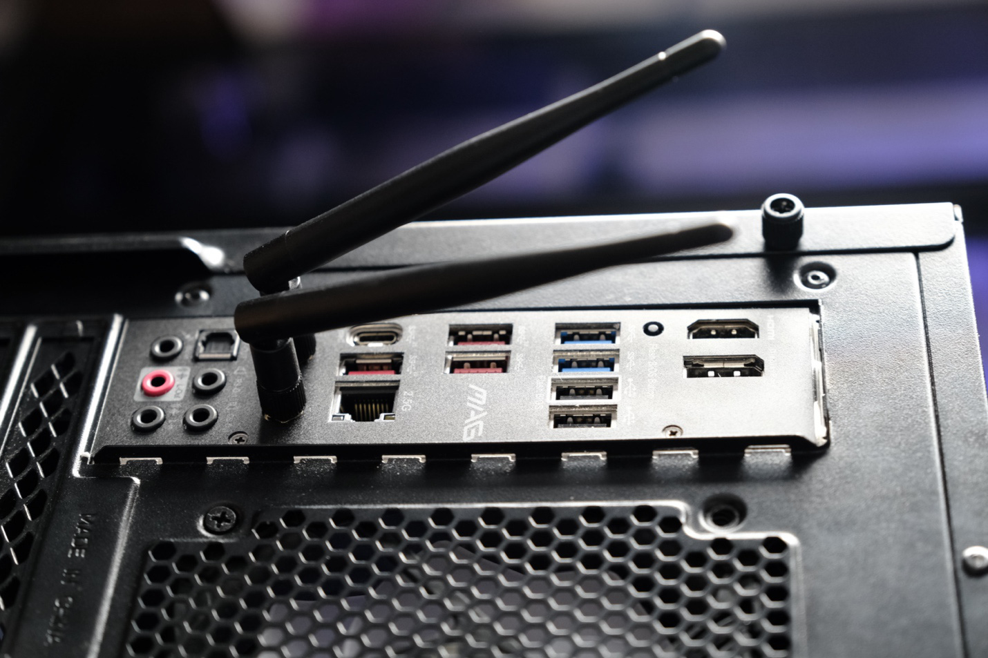 MSI MAG Z690 Tomahawk DDR4 Wifi – nổi bật trong dòng sản phẩm cùng phân khúc - Ảnh 5. MSI MAG Z690 Tomahawk DDR4 Wifi – nổi bật trong dòng sản phẩm cùng phân khúc - Ảnh 5.