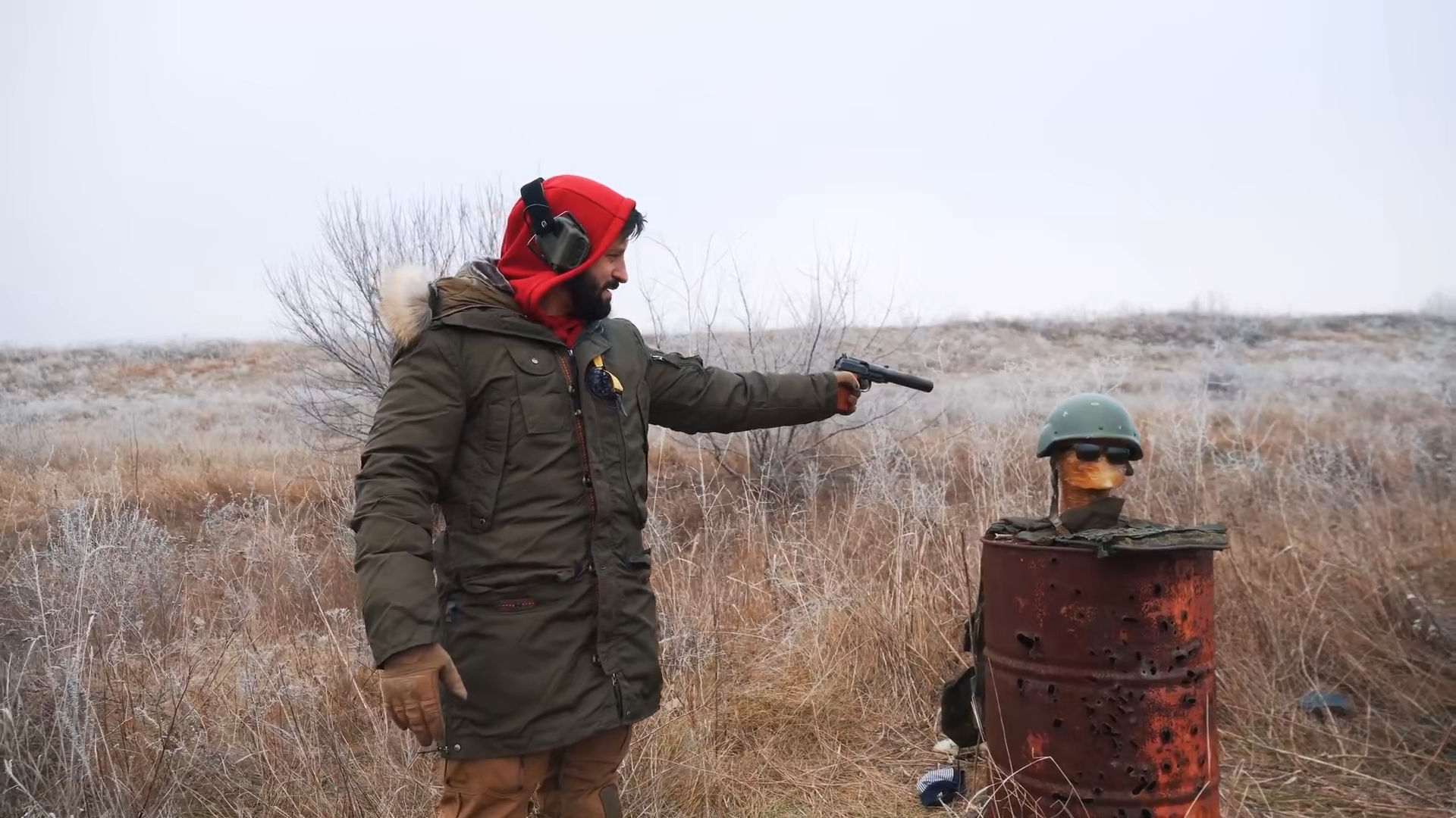 Đội mũ chống đạn c&oacute; gi&uacute;p &iacute;ch được nhiều khi bị tr&uacute;ng đạn kh&ocirc;ng? - Ảnh 3.