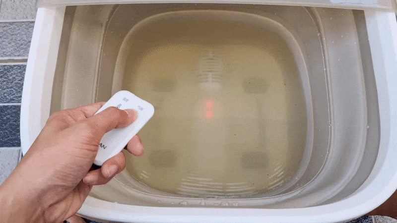 Excited to buy a Xiaomi hot water massage footbath, 