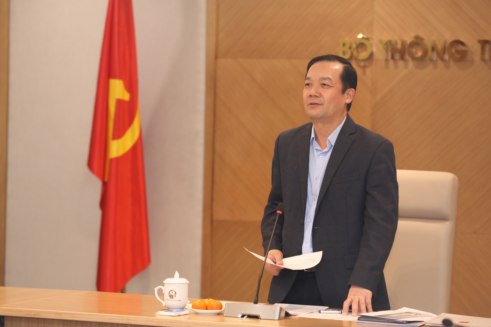 Bộ Thông tin và Truyền thông họp báo về "Diễn đàn Quốc gia Phát triển Doanh nghiệp Công nghệ số Việt Nam lần thứ III" - Ảnh 2.