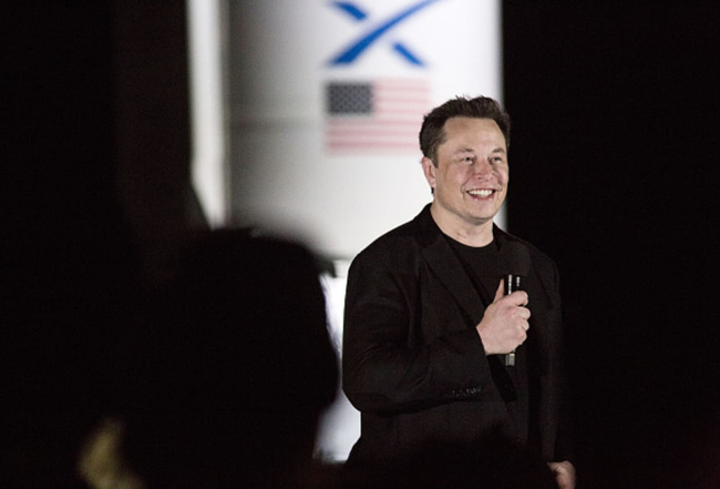 Chỉ 1 câu hỏi mà tỷ phú giàu nhất thế giới Elon Musk biết ai giỏi giang, ai chém gió: Sinh viên ra trường xin việc hãy lưu ý - Ảnh 1.