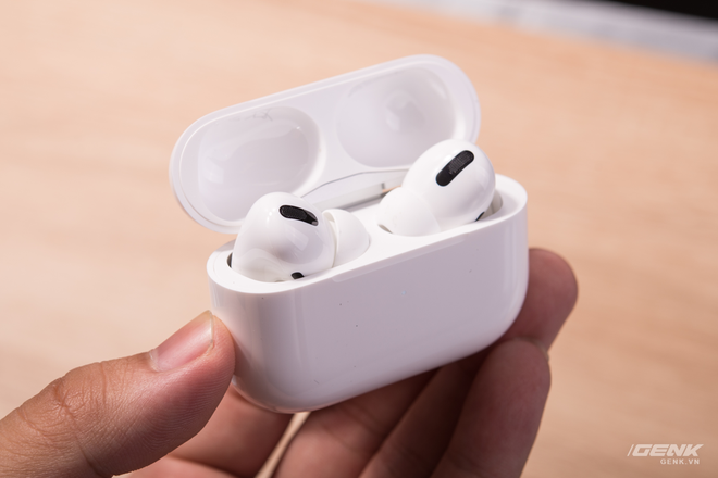 Review Razer Hammerhead True Wireless Pro: Noise cancellation is quite good, but low latency is the most worthwhile point - Photo 17. Đánh giá Razer Hammerhead True Wireless Pro: Chống ồn chỉ ở mức khá nhưng độ trễ thấp chính là điểm đáng tiền nhất - Ảnh 17.