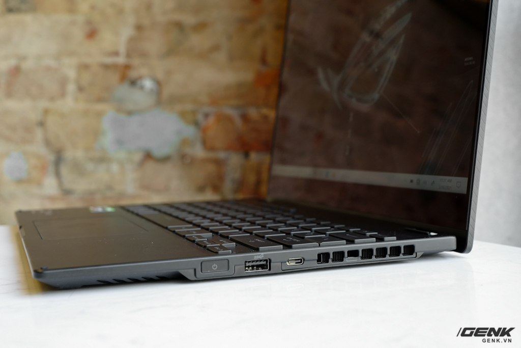 3 ngày dùng thử ASUS ROG Flow X13: Laptop chơi game giờ nhỏ gọn quá, không quen! - Ảnh 6. 3 ngày dùng thử ASUS ROG Flow X13: Laptop chơi game giờ nhỏ gọn quá, không quen! - Ảnh 6.