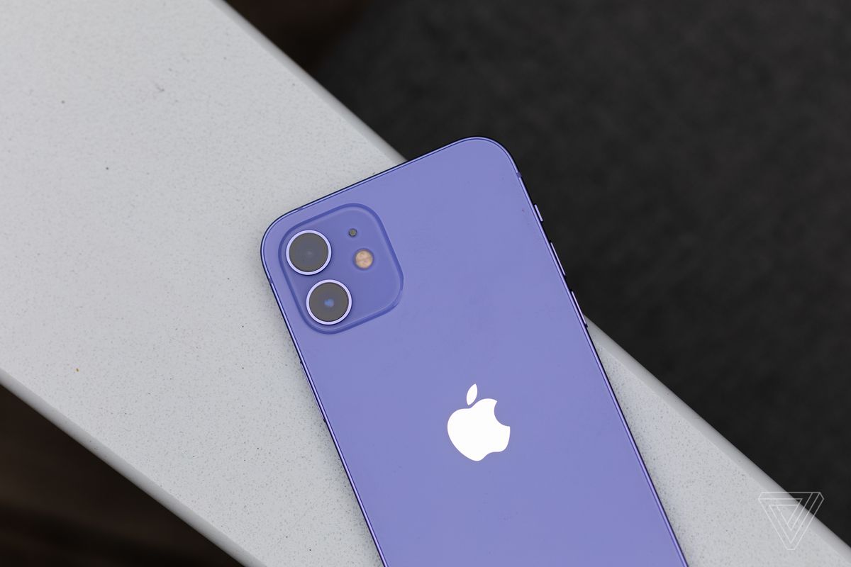 Cận cảnh iPhone 12 màu tím mộng mơ - Ảnh 4.