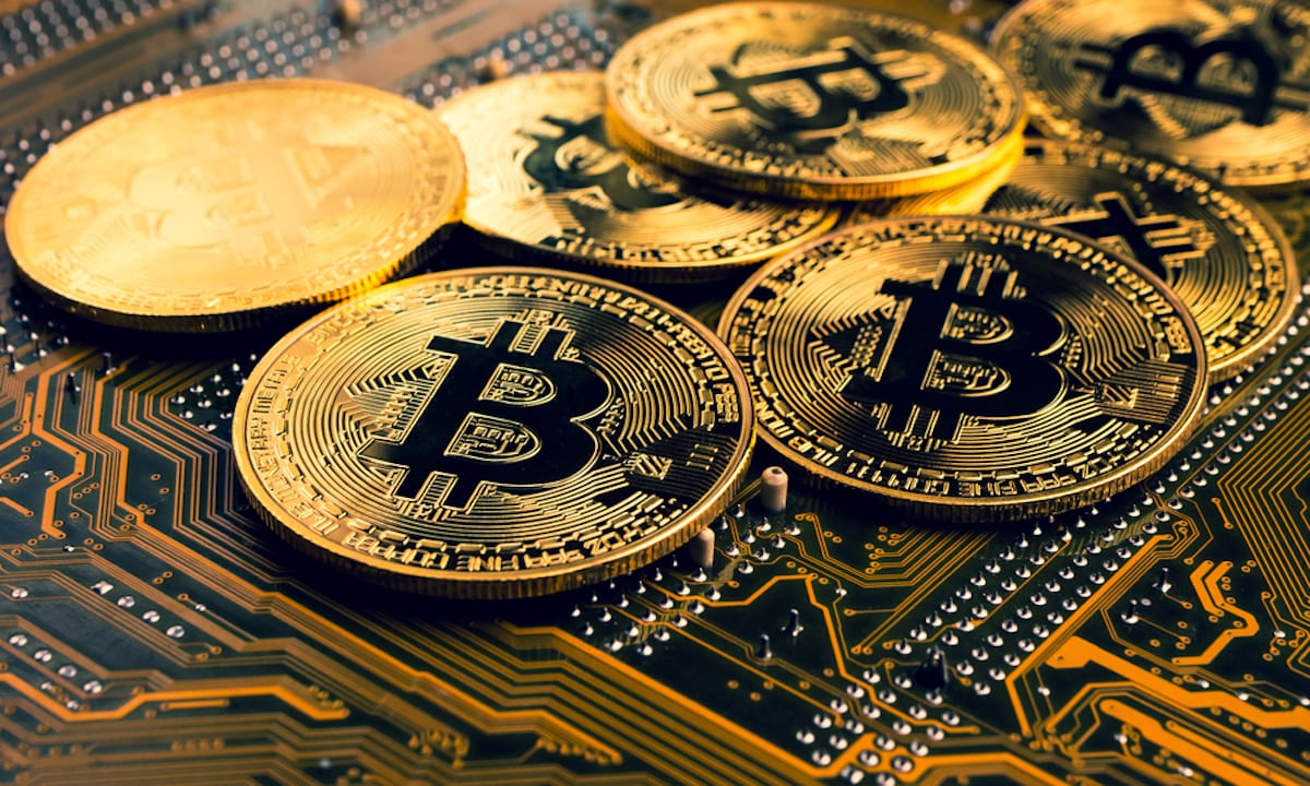 Giá Bitcoin 'rơi thẳng đứng' xuống dưới mốc 50.000 USD, nhà đầu tư bán tháo