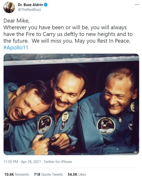 Phi hành gia huyền thoại Michael Collins, một trong ba người bay lên Mặt Trăng trên Apollo 11, qua đời ở tuổi 90 - Ảnh 2. Phi hành gia huyền thoại Michael Collins, một trong ba người bay lên Mặt Trăng trên Apollo 11, qua đời ở tuổi 90 - Ảnh 2.