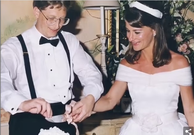 Bill Gates từng than thở về hôn nhân hết tình yêu với bạn chơi golf, hé lộ thời trẻ ăn chơi khét tiếng trước đám cưới với Melinda - Ảnh 2.