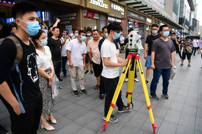 Tòa nhà chọc trời ở Trung Quốc có hiện tượng rung lắc 3 ngày liên tiếp, Mỹ phát cảnh báo khẩn - Ảnh 4.