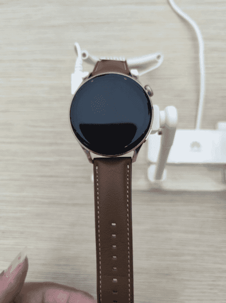 Lộ hình ảnh thực tế đầu tiên của Huawei Watch 3 chạy hệ điều hành HarmonyOS - Ảnh 6. Lộ hình ảnh thực tế đầu tiên của Huawei Watch 3 chạy hệ điều hành HarmonyOS - Ảnh 6.