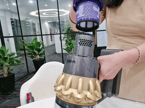 Trải nghiệm máy hút bụi Dyson giá 21 triệu: Nhiều phụ kiện, lắp ghép như LEGO, hút khỏe, chỉ hợp với nhà sang chảnh - Ảnh 17. Trải nghiệm máy hút bụi Dyson giá 21 triệu: Nhiều phụ kiện, lắp ghép như LEGO, hút khỏe, chỉ hợp với nhà sang chảnh - Ảnh 17.