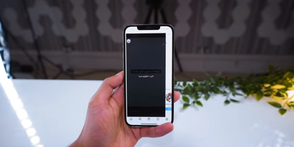 Một story bí ẩn trên Instagram đang khiến người dùng iPhone trên thế giới bị văng khỏi ứng dụng - Ảnh 1. Một story bí ẩn trên Instagram đang khiến người dùng iPhone trên thế giới bị văng khỏi ứng dụng - Ảnh 1.