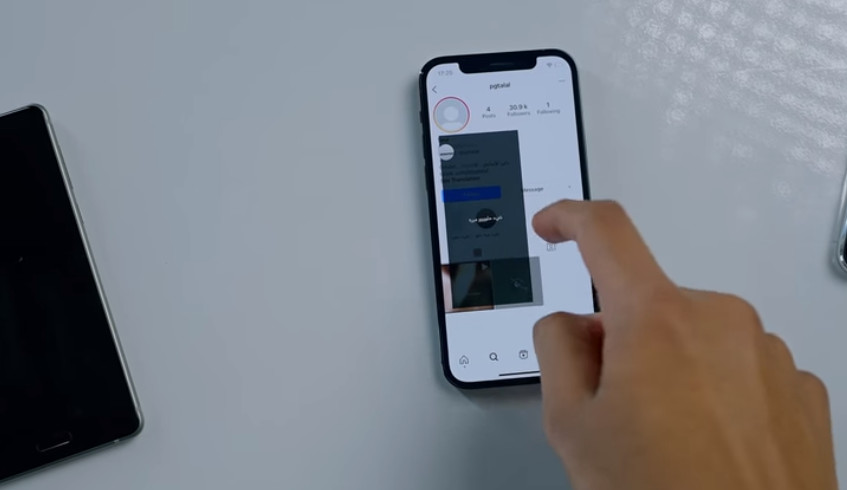 Một story bí ẩn trên Instagram đang khiến người dùng iPhone trên thế giới bị văng khỏi ứng dụng - Ảnh 3. Một story bí ẩn trên Instagram đang khiến người dùng iPhone trên thế giới bị văng khỏi ứng dụng - Ảnh 3.