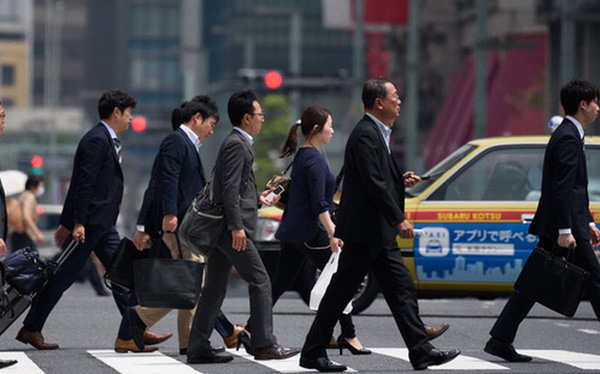 Nhật Bản đề xuất chế độ làm việc 4 ngày/1 tuần: Nhiều người nghĩ sướng, người khác lại thấy sợ - Ảnh 1.
