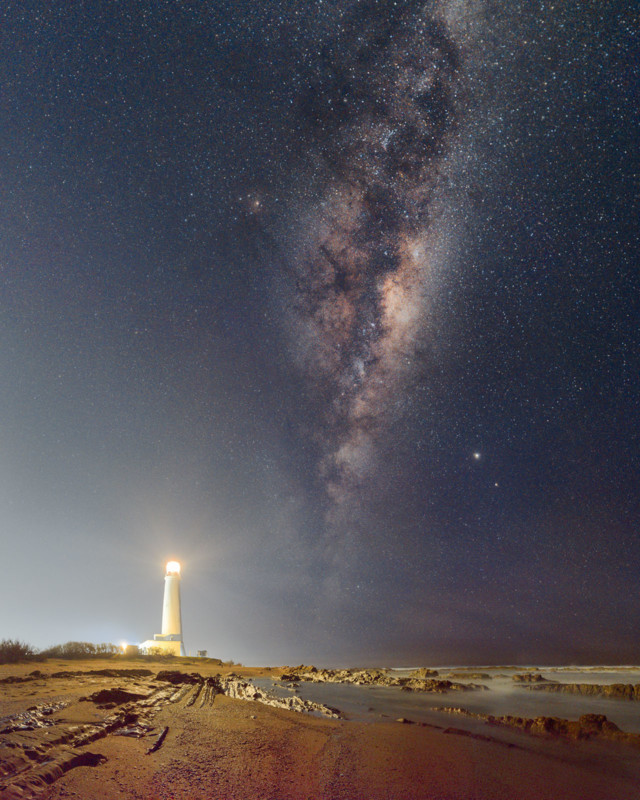Những bức ảnh thiên văn đẹp mê hồn này được chụp bằng smartphone - Ảnh 7.