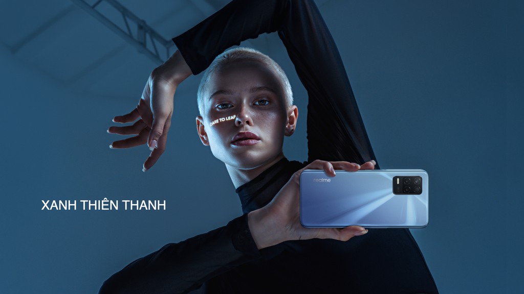 realme launched the first 5G smartphone in Vietnam, priced at VND 7.99 million - Photo 2. realme launched the first 5G smartphone in Vietnam, priced at VND 7.99 million - Photo 2.
