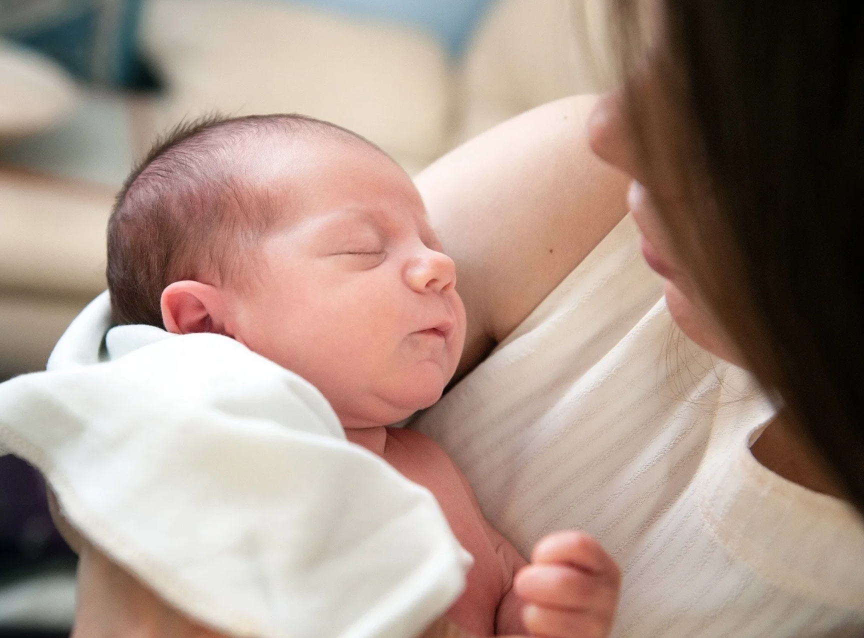 10 sự thật đáng kinh ngạc về trẻ sơ sinh