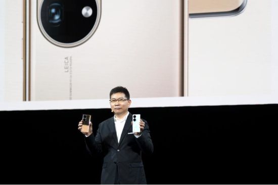 Dựa vào 4G để tồn tại, Huawei P50 bị cư dân mạng Trung Quốc quay lưng, gọi là đánh thuế IQ - Ảnh 1.