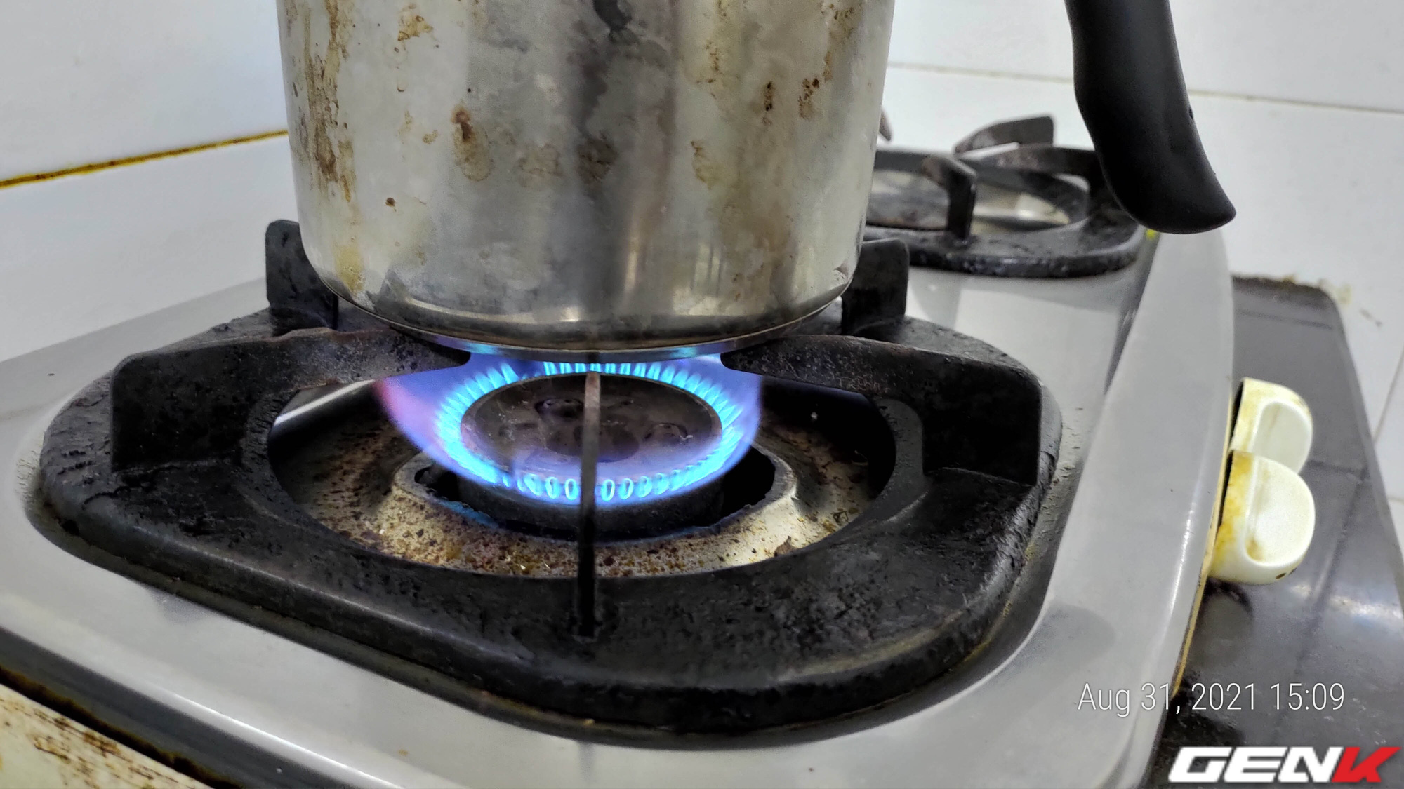 Vì sao bếp gas vẫn còn đất sống trong khi bếp từ nhiều ưu điểm như vậy?