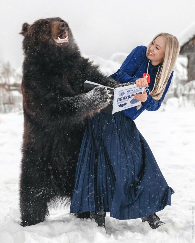 Cứu gấu con khỏi rạp xiếc, cô gái Nga tìm thấy bạn thân trọn đời - Ảnh 8.