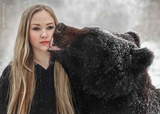 Cứu gấu con khỏi rạp xiếc, cô gái Nga tìm thấy bạn thân trọn đời - Ảnh 6.