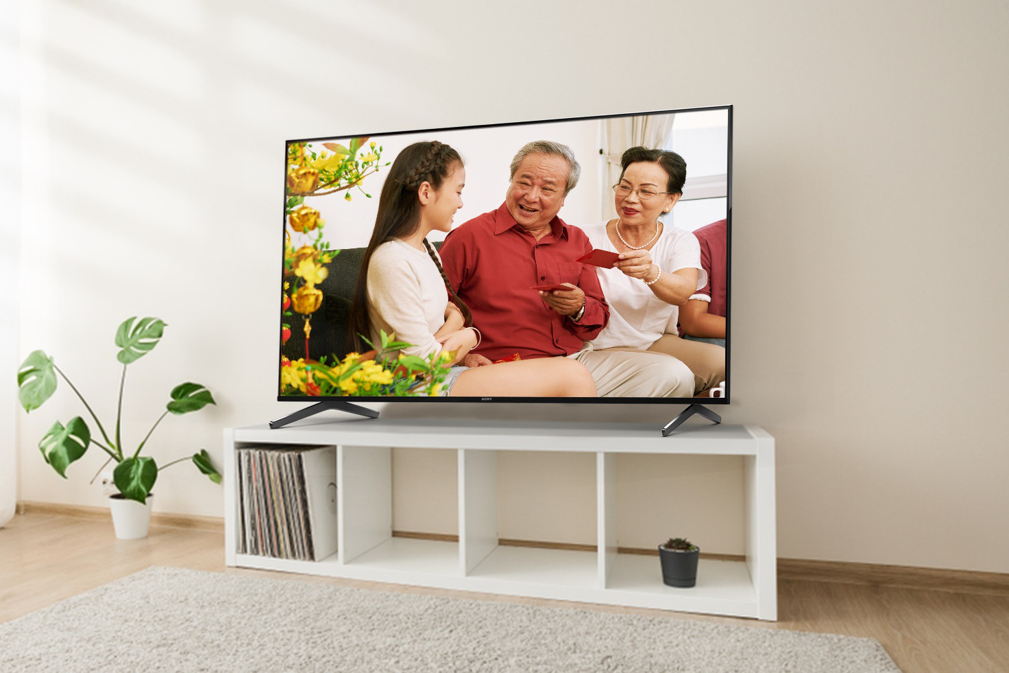 BRAVIA XR đón Tết: BRAVIA XR - một thế hệ mới của công nghệ TV đã chính thức đến Việt Nam và đón Tết cùng bạn. Với hệ thống âm thanh và hình ảnh tuyệt vời, BRAVIA XR sẽ mang đến cho bạn những giây phút giải trí phong phú, sống động và đậm chất Tết. Hãy cùng chúng tôi khám phá và thưởng thức những trải nghiệm tuyệt vời nhất từ BRAVIA XR.