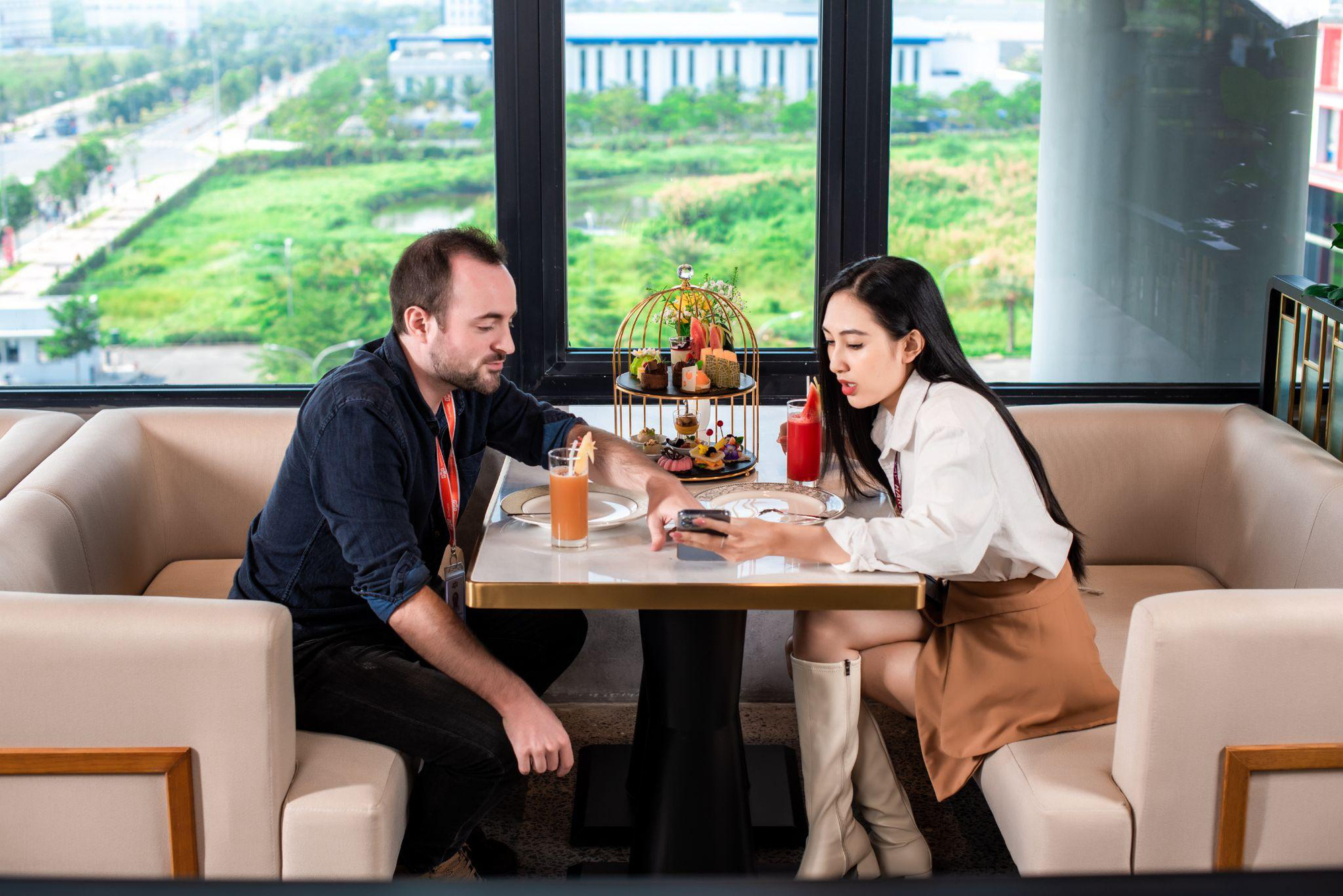 Công ty công nghệ đưa mô hình Signature Park Lounge “sang, xịn, mịn” dành cho nhân viên - Ảnh 5.