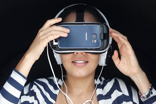 Samsung ‘giấu mình chờ thời’ trong cuộc đua kính thực tế ảo tăng cường? - Ảnh 1.
