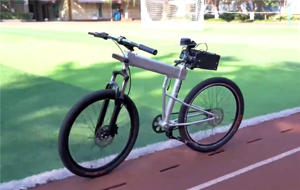 High school students build self-driving bicycles, the algorithm level is on par with Tesla electric cars - Photo 2.