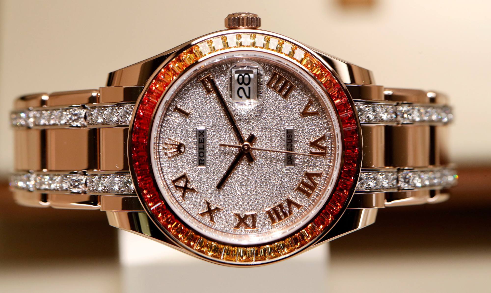 Sản xuất 1 triệu sản phẩm mỗi năm và có giá trên trời nhưng Rolex vẫn liên tục cháy hàng: Lý do tại sao? - Ảnh 3.