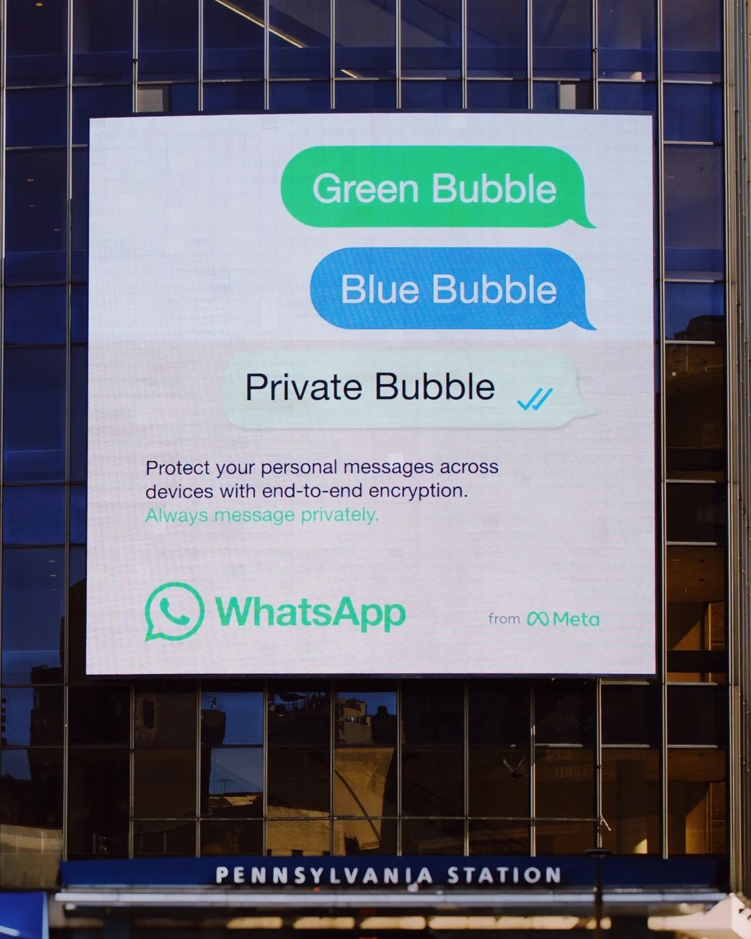 Mark Zuckerberg khẳng định WhatsApp an toàn hơn iMessage của Apple - Ảnh 1.
