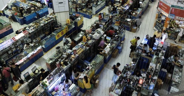 Kinh doanh chip “chợ đen” bùng nổ tại Trung Quốc sau quy định cấm xuất khẩu của Mỹ - Ảnh 1.