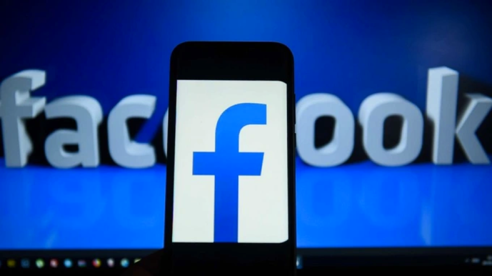 Nhận cú đòn đau, công ty mẹ của Facebook tỏ ra “bất phục” - Ảnh 1.