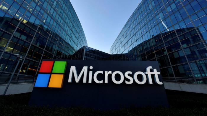 Máy chủ Microsoft gặp lỗi, thông tin của 65.000 khách hàng bị lộ - Ảnh 1.