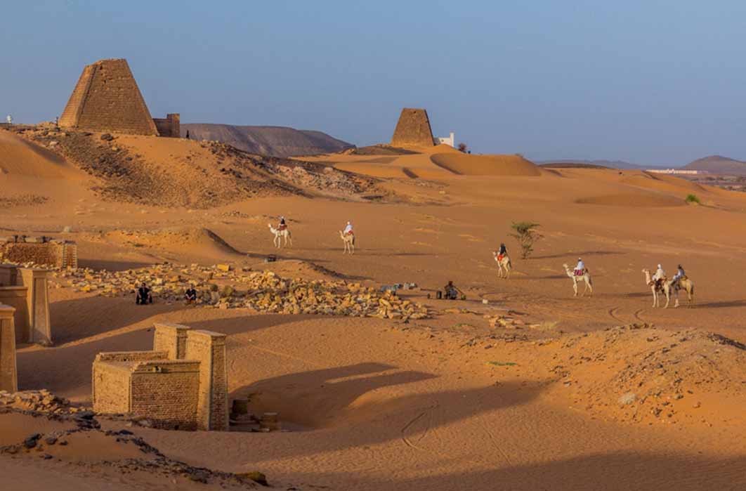 Bí mật trên sa mạc Sudan: Kim tự tháp của các vị vua Kushite - Ảnh 2.