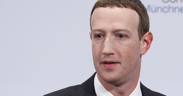 Mark Zuckerberg mải mê xây ‘đế chế siêu ngược’, mặc Facebook ‘biến chất’ đến nỗi khó nhận ra - Ảnh 1.