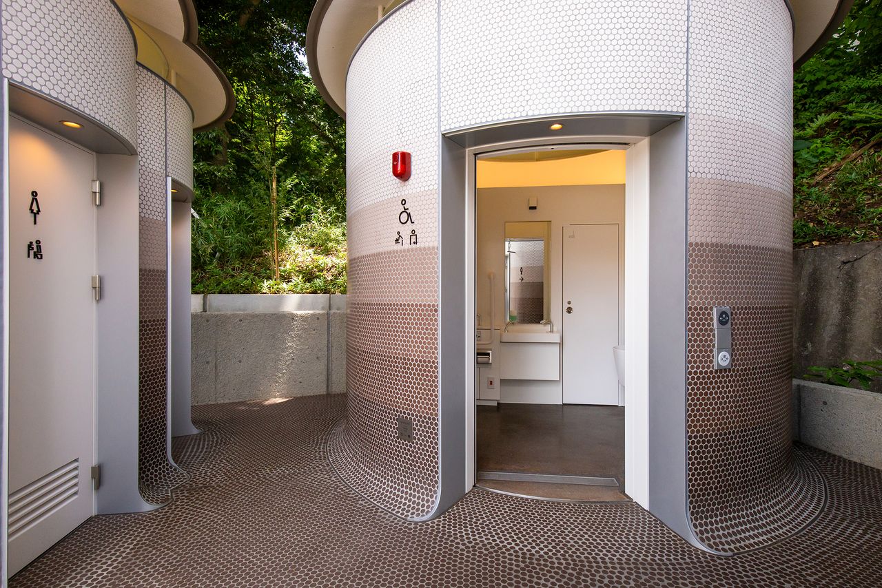 Nhật Bản: Khi toilet công cộng cũng có thể trở thành “điểm đến du lịch” - Ảnh 13.