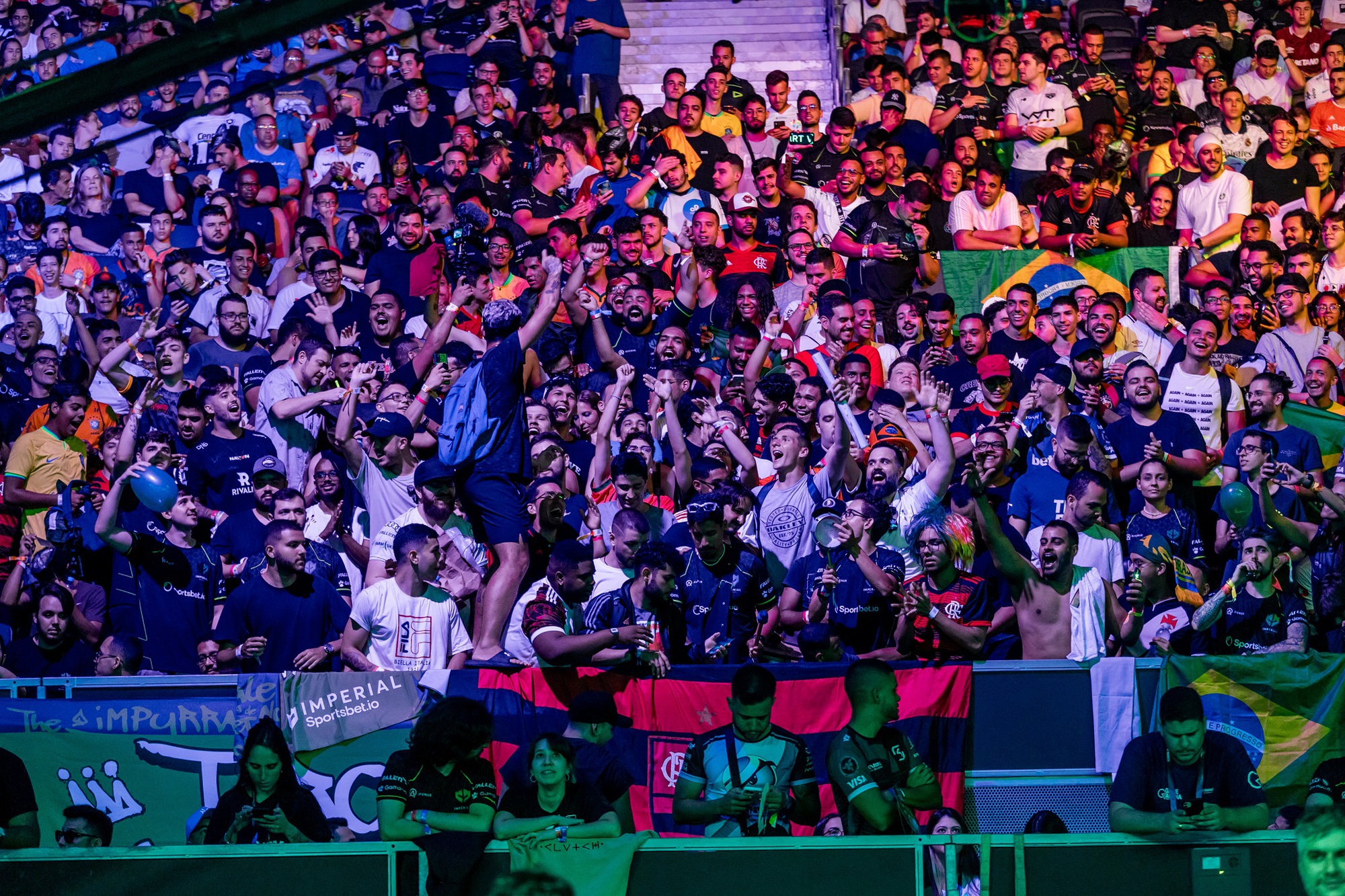 Ở Brazil, người hâm mộ eSports đã biến việc cổ vũ thành một loại hình nghệ thuật đỉnh cao - Ảnh 5.