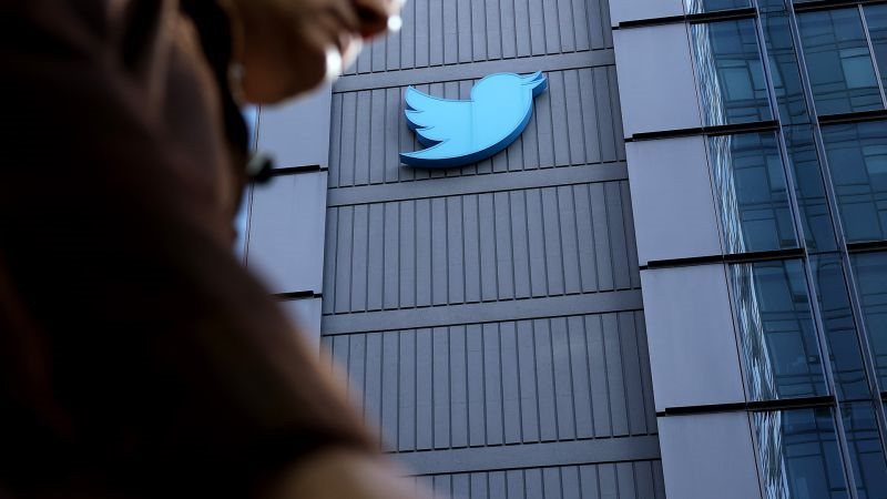 NÓNG: Twitter tiếp tục sa thải 4.400 nhân viên, không thông báo một lời - Ảnh 1.