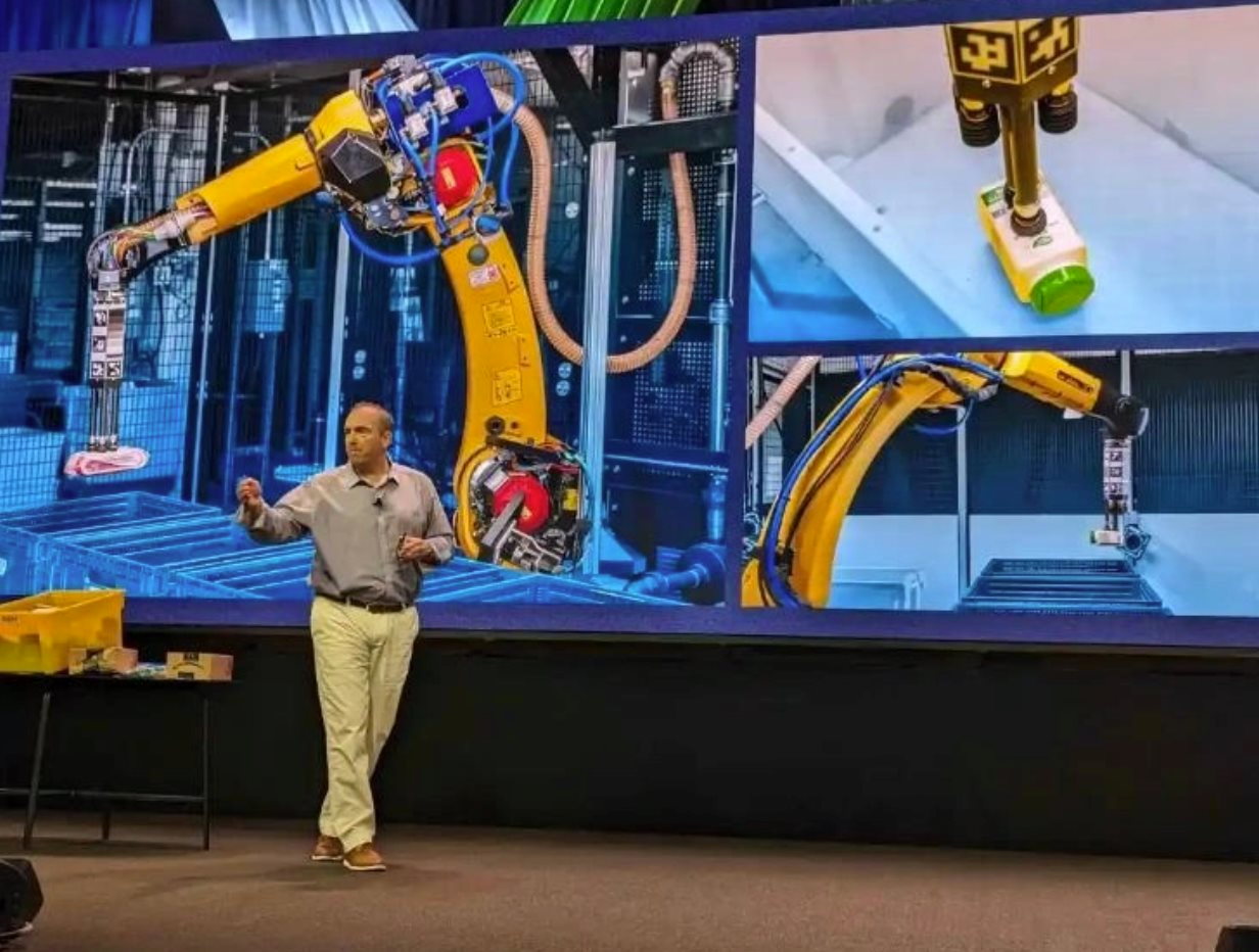 Tham vọng tự động hóa của Amazon: Để robot xử lý hàng triệu đơn hàng, dự tính thiết lập quy mô công nghệ ‘khủng’ - Ảnh 1.