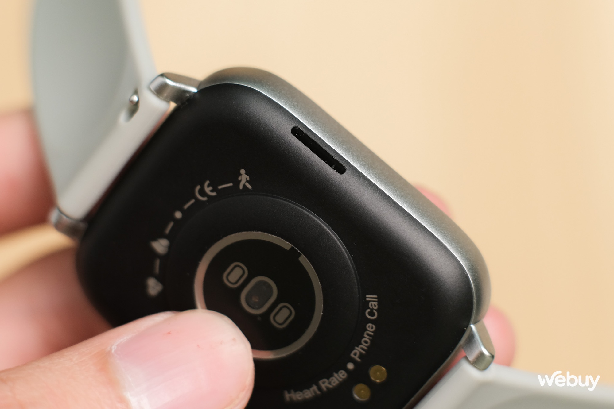 Smartwatch chính hãng giá 690,000 đồng có khung viền nhôm, loa và mic thoại, pin 7 ngày - Ảnh 11.