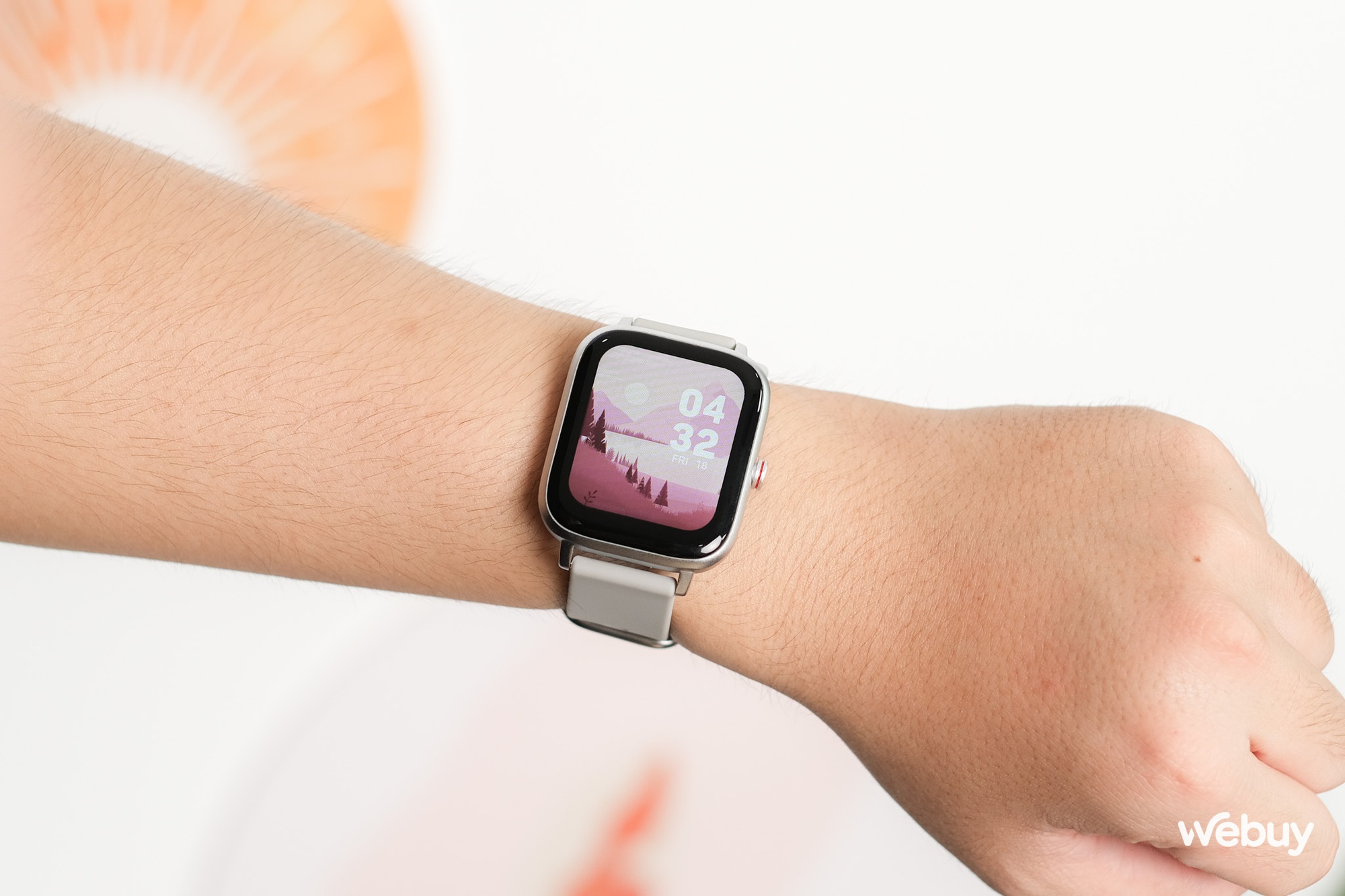 Smartwatch chính hãng giá 690,000 đồng có khung viền nhôm, loa và mic thoại, pin 7 ngày - Ảnh 3.
