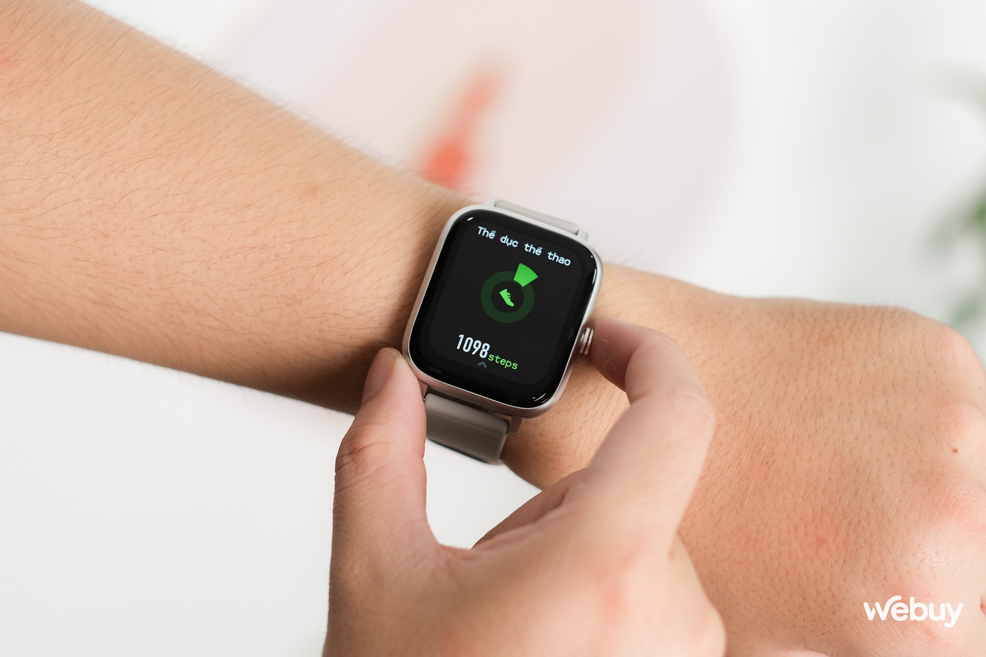 Smartwatch chính hãng giá 690,000 đồng có khung viền nhôm, loa và mic thoại, pin 7 ngày - Ảnh 16.