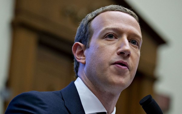 Rộ tin đồn Mark Zuckerberg sẽ từ chức vào năm sau - Ảnh 1.