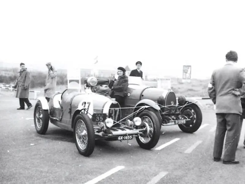 Những bức ảnh siêu hiếm về xe Bugatti trong những năm 1920 và 1930 - Ảnh 5.